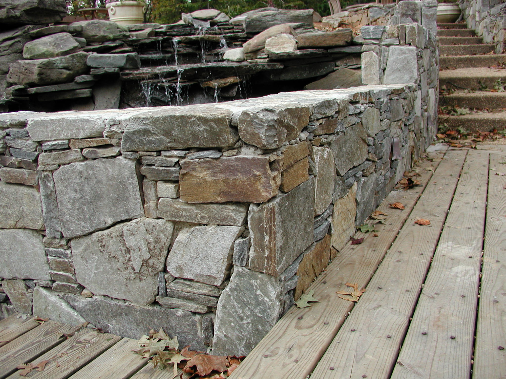 Seneca Stone | Walls & Walkways 04